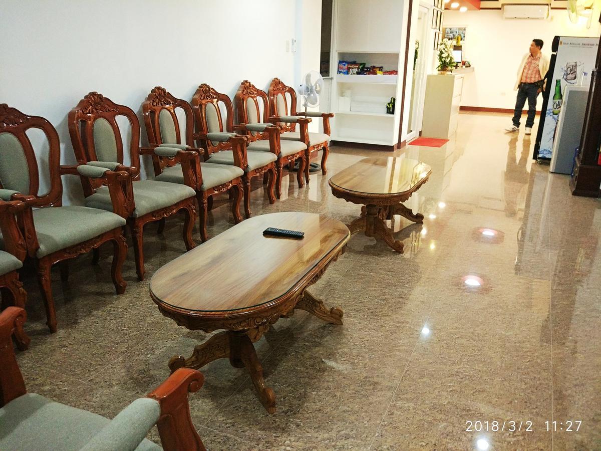 Bicotels Hotel Batangas Bagian luar foto